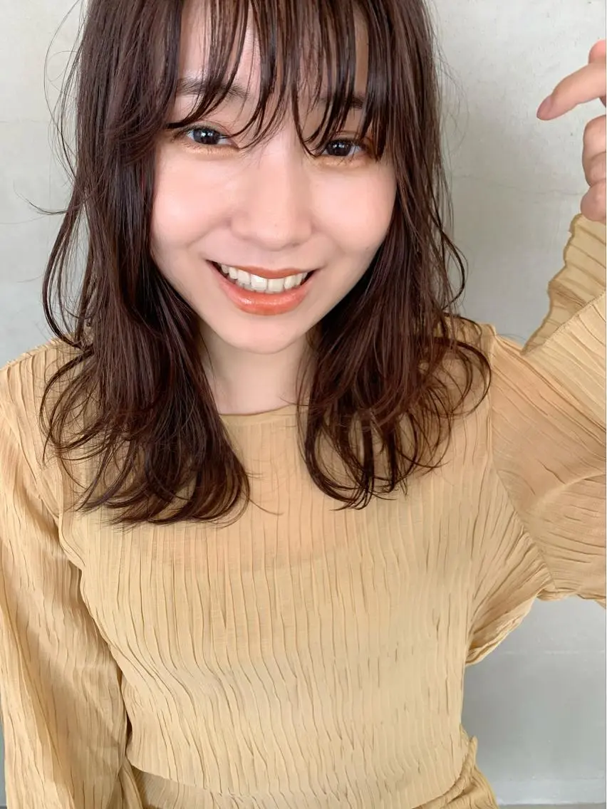 ロング カラー レイヤーカット カット 榑松 恵里のヘアスタイル