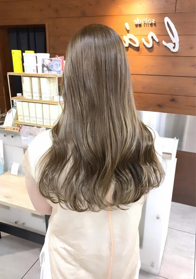 ロング ハイライト ヘアカラー レイヤー/艶髪カラー 森本くるみのヘアスタイル