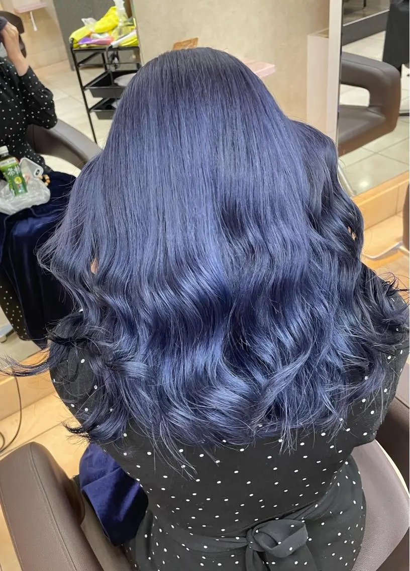 ロング ヘアカラー 前田 菜奈子のヘアスタイル