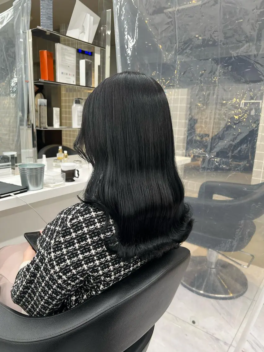 セミロング パーマ ヘアアレンジ メンズ マツエク・マツパ アイブロウ 韓国風ベージュ🤎 赤みなし🌿横浜🤎のヘアスタイル