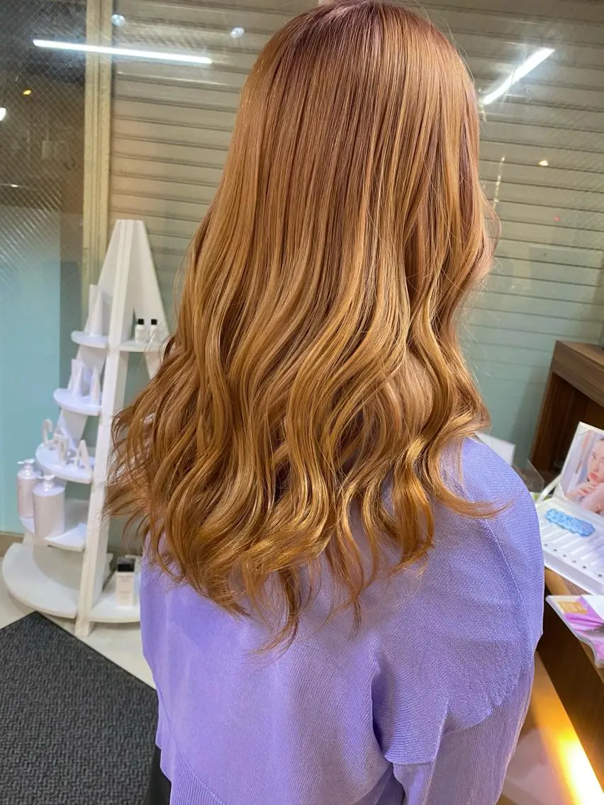 ロング カラー ベージュカラー 白髪ぼかし バレイヤージュ志鎌のヘアスタイル