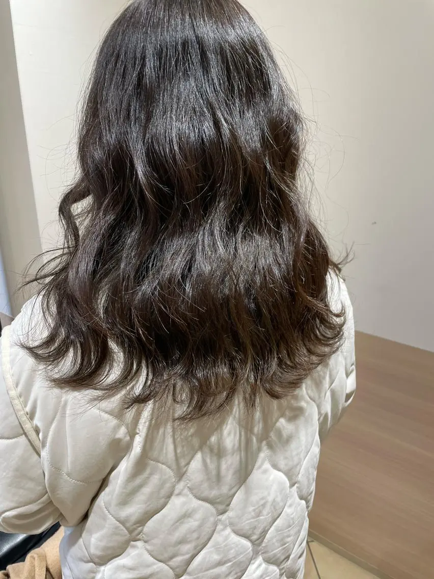 セミロング カラー ブラウンカラー ケアカラー ピンクカラー ピンクブラウン 天野 瑠真のヘアスタイル