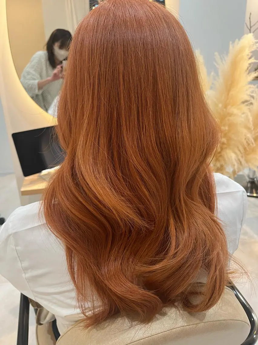 ロング ヘアカラー 加藤 明香里のヘアスタイル