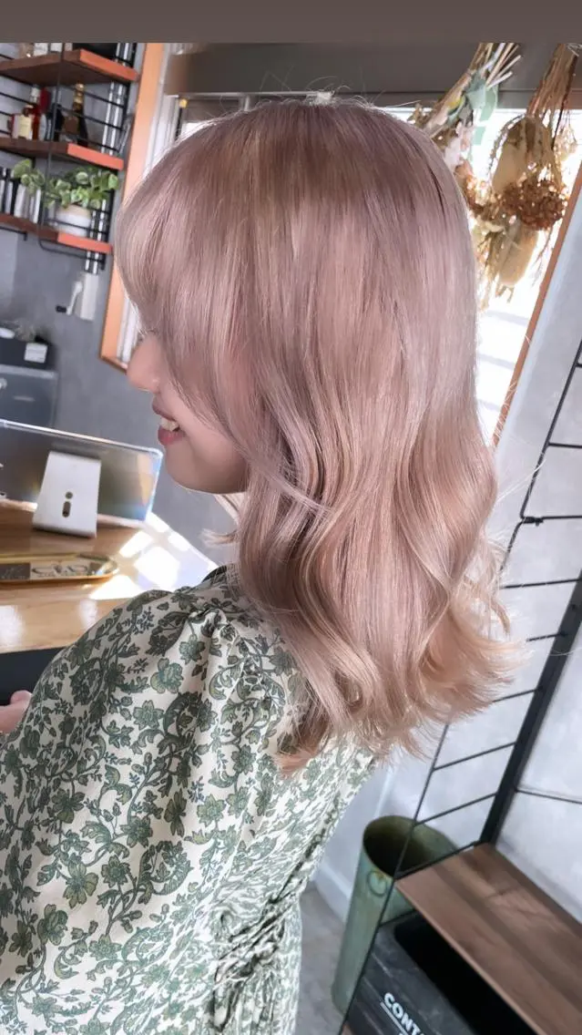 セミロング アッシュ 韓国風カラー ボブ ハイライト 韓国風ヘア andKおもろまち店 艶ダブルカラー✨のヘアスタイル