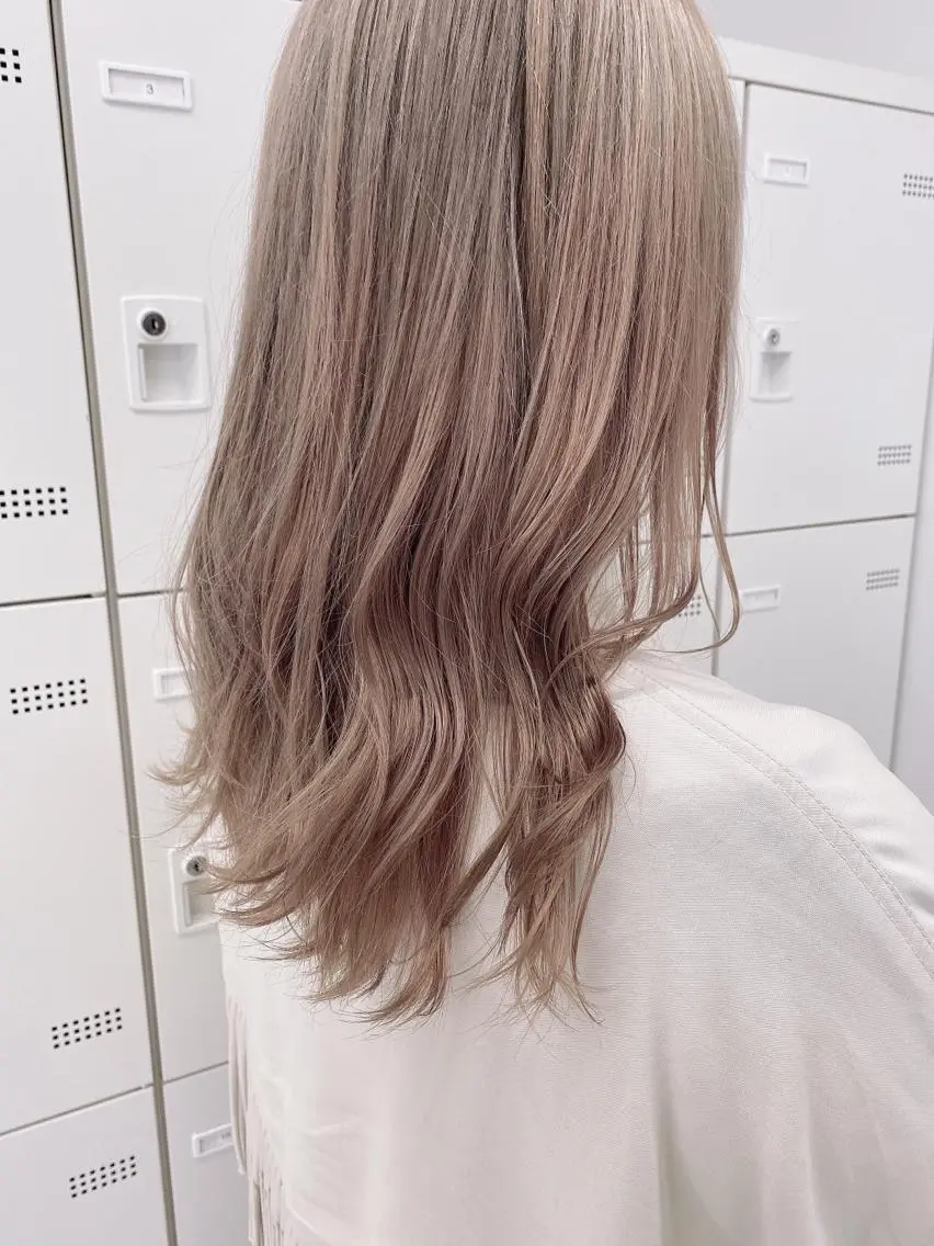 ロング カラー パーマ ヘアアレンジ メンズ キッズ ネイル マツエク・マツパ ヘアカラー トリートメント ヘアセット 🫧渋谷美容師 たくみ🫧のヘアスタイル