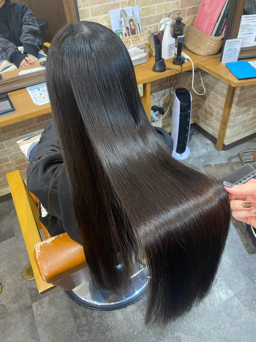 ロング カット 縮毛矯正 トリートメント 美髪ヘア 🤍erikaのヘアスタイル