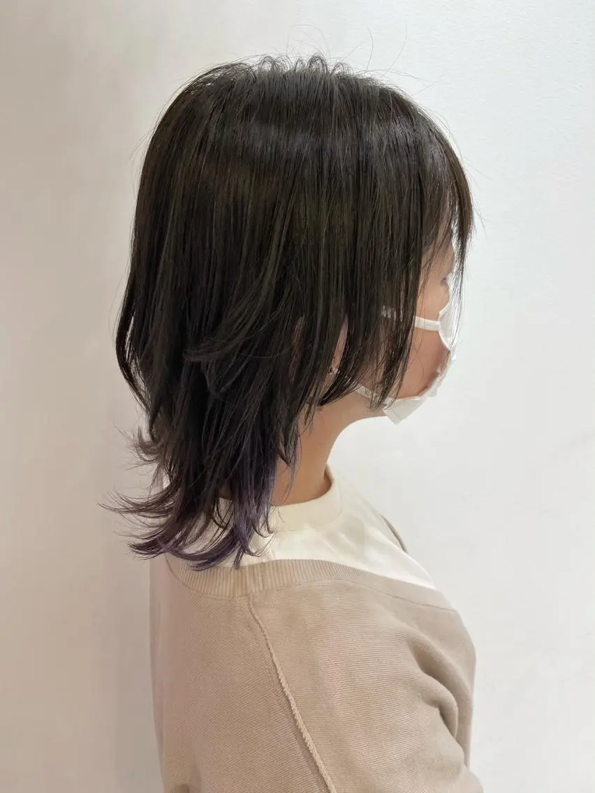 ミディアム カラー ヘアカラー 🐺ウルフ/レイヤー 似合わせ‎🤍沙羅のヘアスタイル