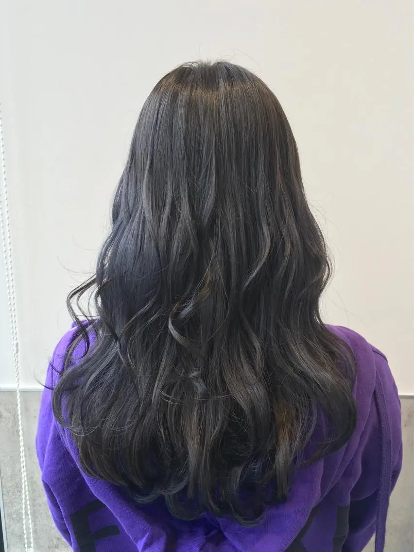 ロング カラー ブルーカラー ブルージュ ヘアカラー トリートメント ヘアセット yoshi ☆のヘアスタイル