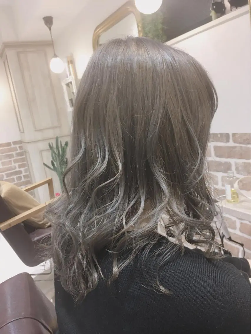 セミロング カラー ヘアカラー 草薙 大のヘアスタイル