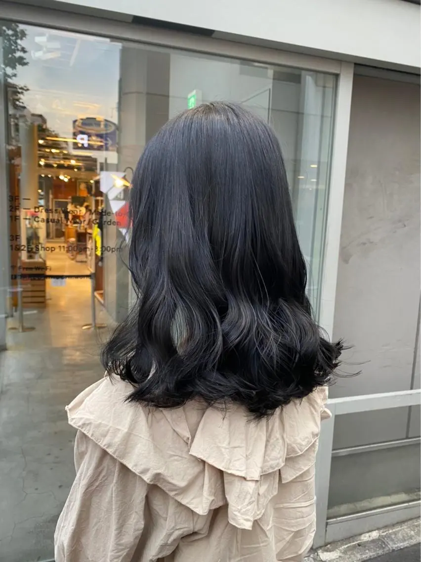 ショート カラー 💕コテ巻き風パーマ 💕KEIYA 💕のヘアスタイル