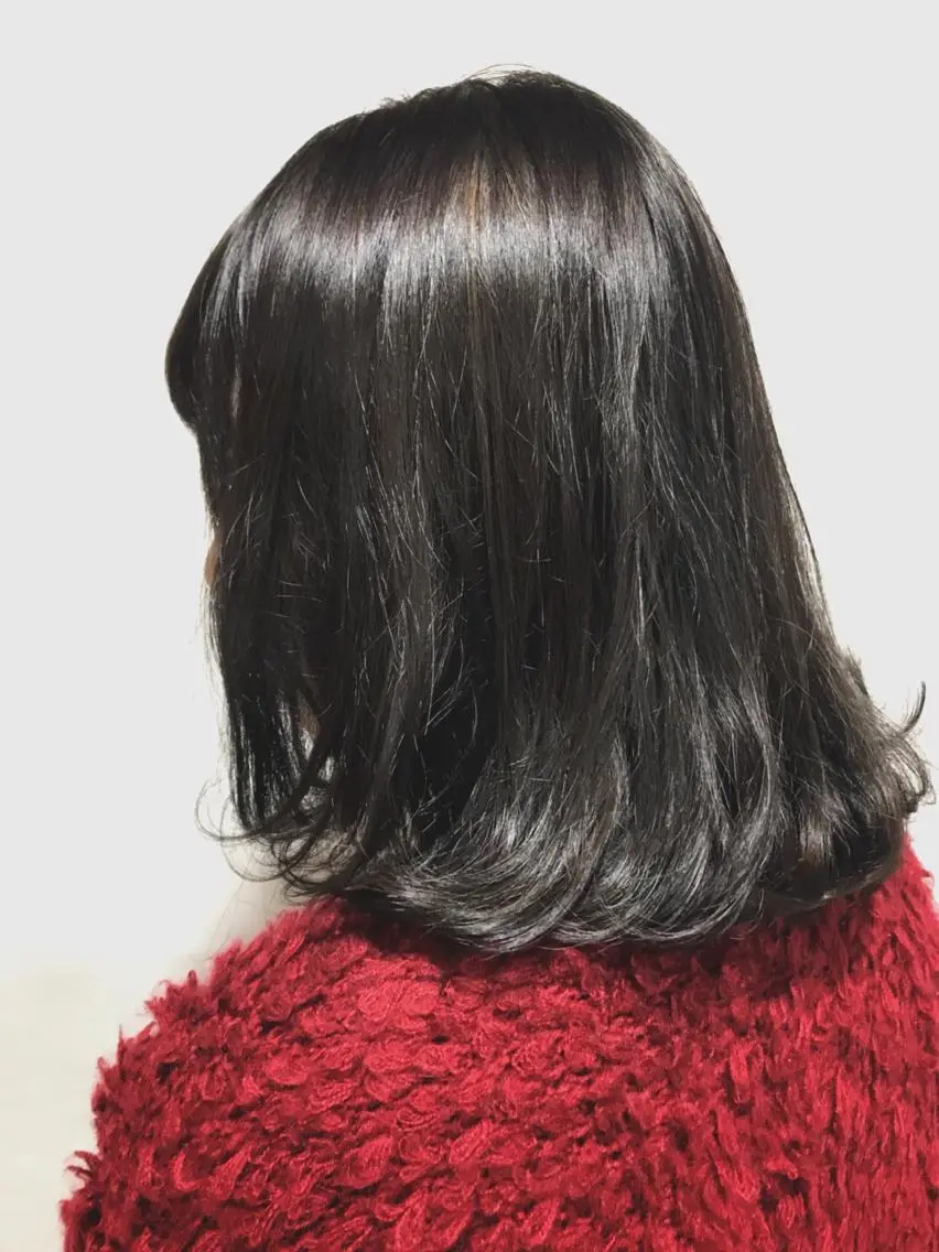 ミディアム カラー ブリーチ グレージュ ブリーチなしカラー カット ヘアカラー トリートメント 長谷川 誠志のヘアスタイル