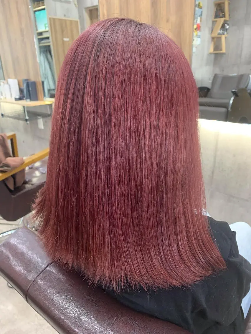 ミディアム カラー バレイヤージュ ブリーチ ケアブリーチ ダブルカラー イヤリングカラー ヘアカラー hair salon mementoのヘアスタイル