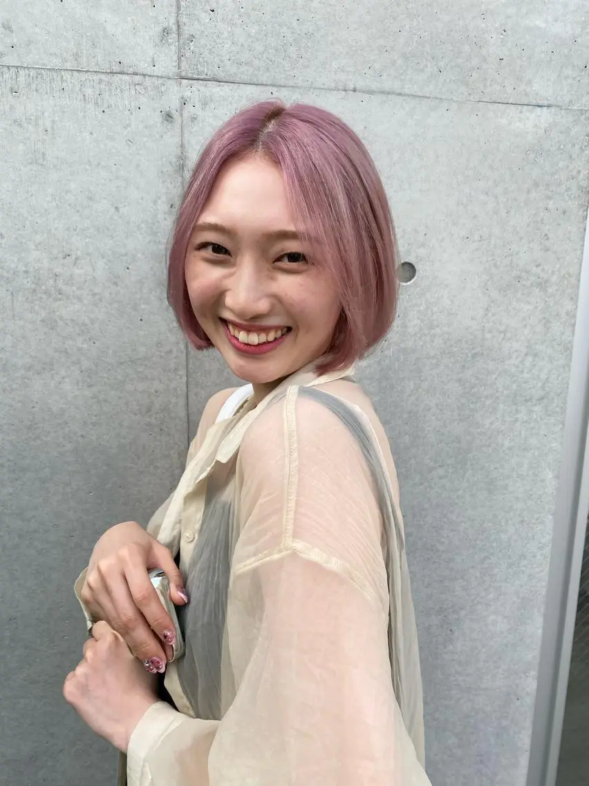ショート カラー カット ヘアカラー Saki/レイヤー/ 柔色カラー/顔まわりのヘアスタイル