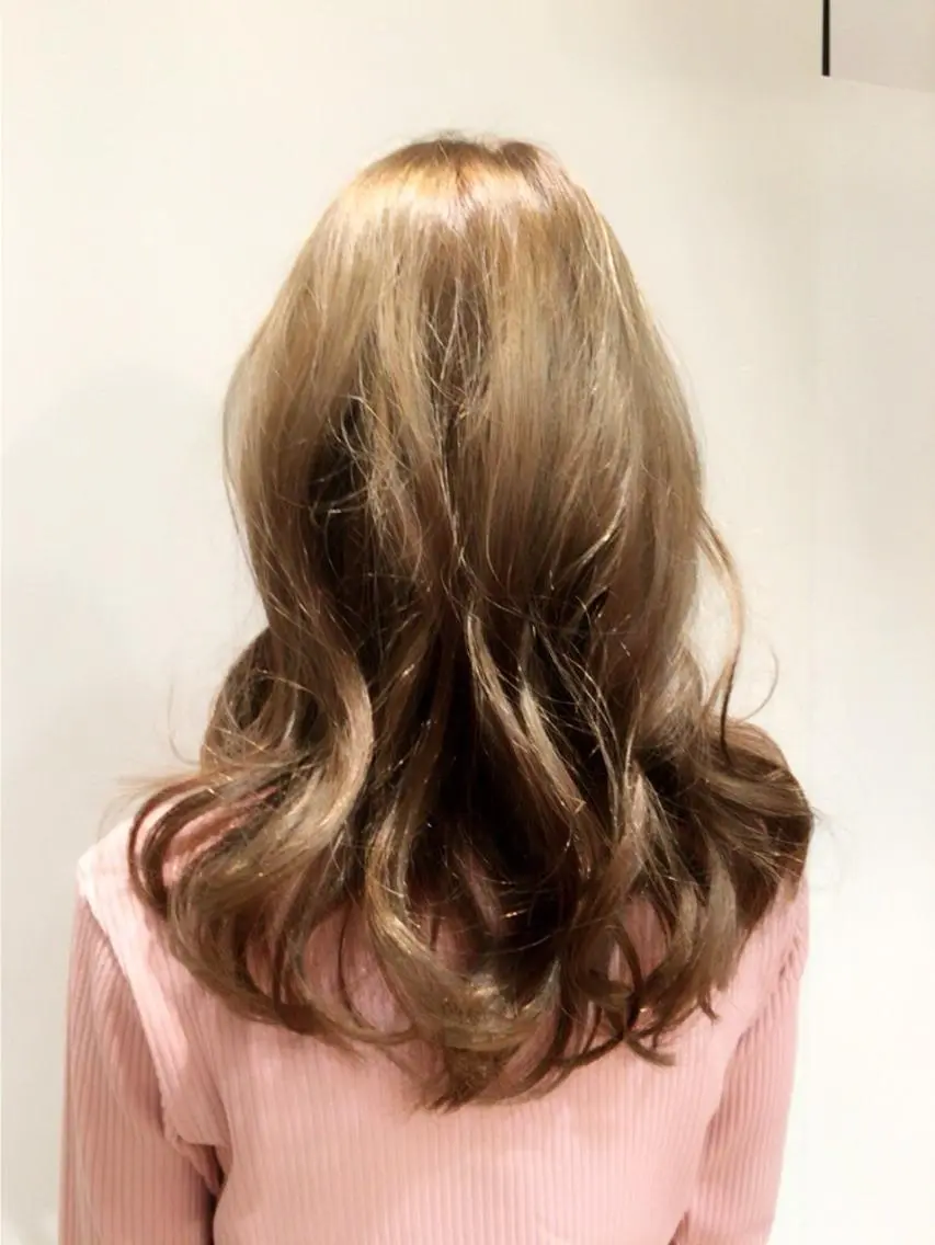 セミロング カラー アディクシーカラー ベージュカラー aroot 町田駅徒歩10秒のヘアスタイル