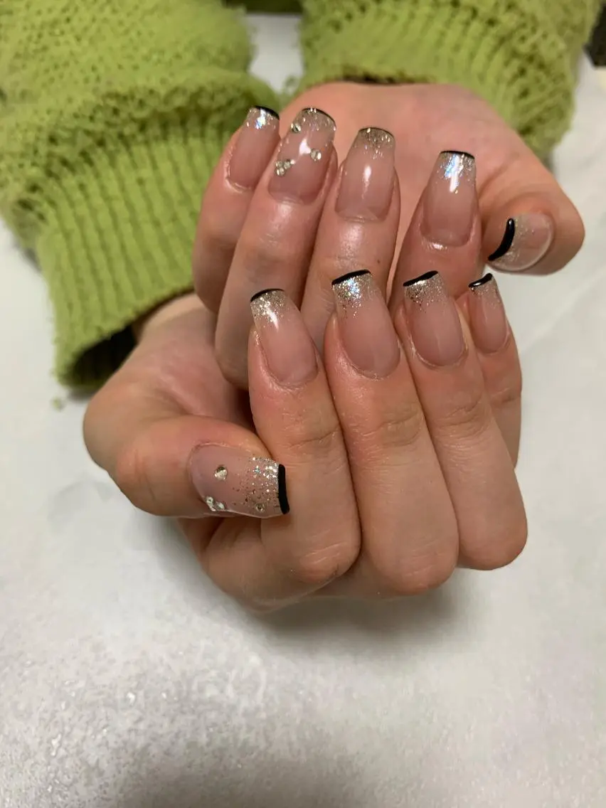 ネイル キラキラネイル ストーンネイル SAKU nail 作島茜のネイルデザイン