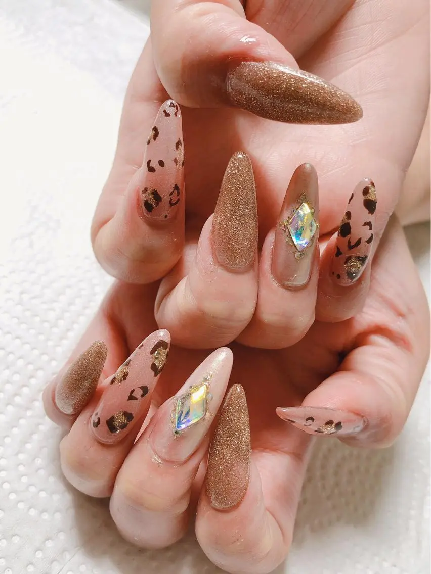 ロング ネイル ハンドネイル 《LB》ラブリエ Nail&eyeのマツエク・マツパデザイン