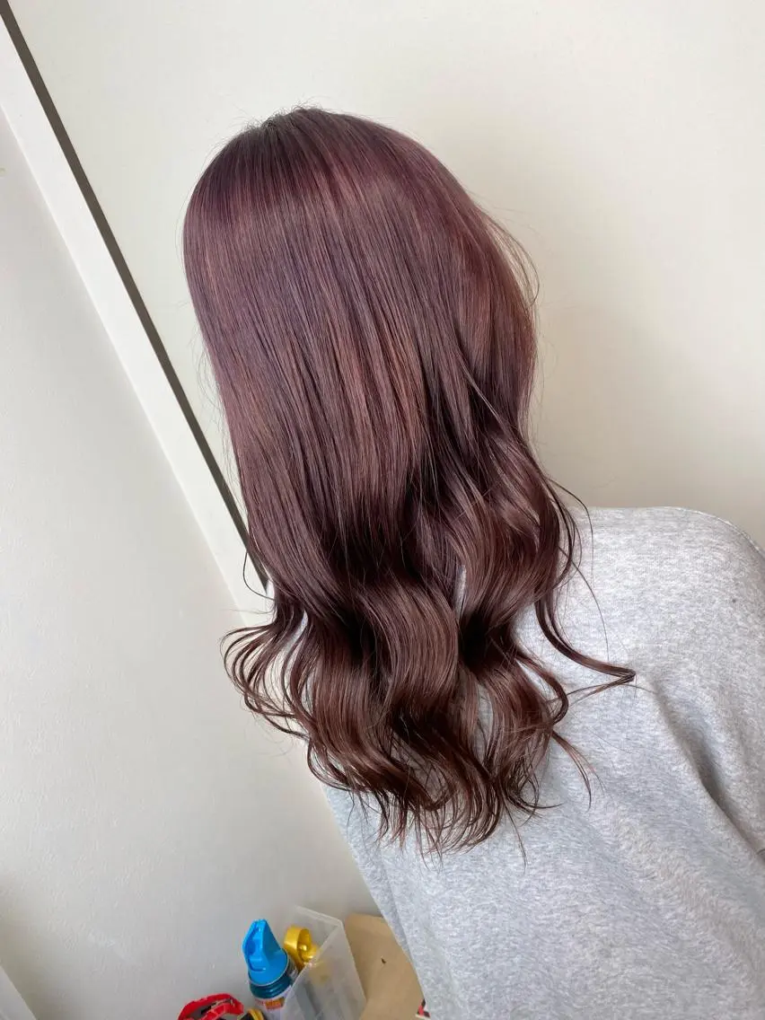 セミロング カラー カット ヘアカラー トリートメント ブリーチカラー🫧 森　凪沙のヘアスタイル