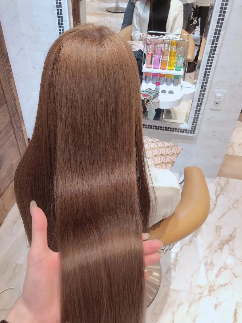 ミディアム カット ヘアカラー トリートメント 代表山口ひな 髪質改善のプロのヘアスタイル