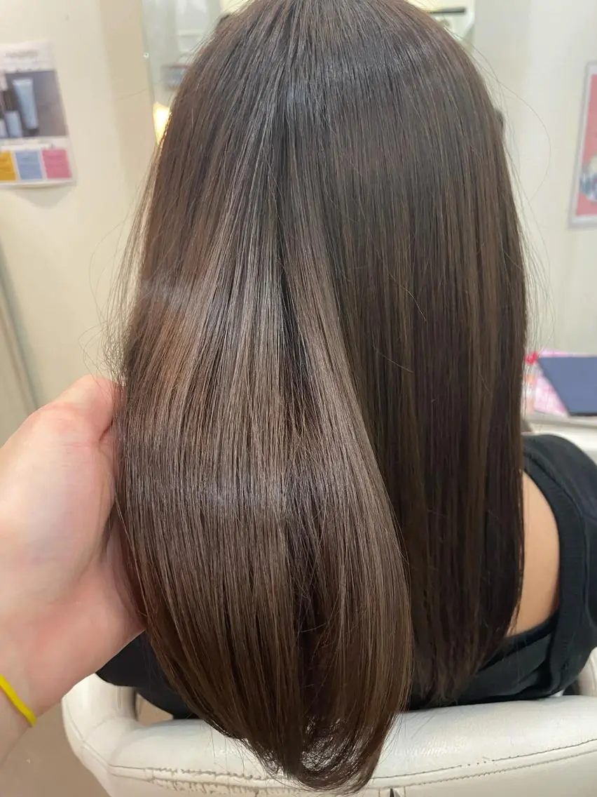 鶏内 まゆのヘアスタイル