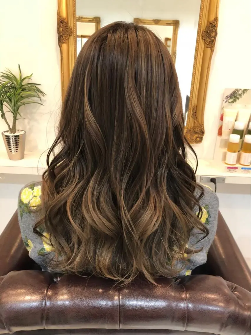 ロング カラー ハイライトカラー ハイライト カット ヘアカラー トリートメント 美髪✨髪質改善特化 🦩対馬🦩のヘアスタイル