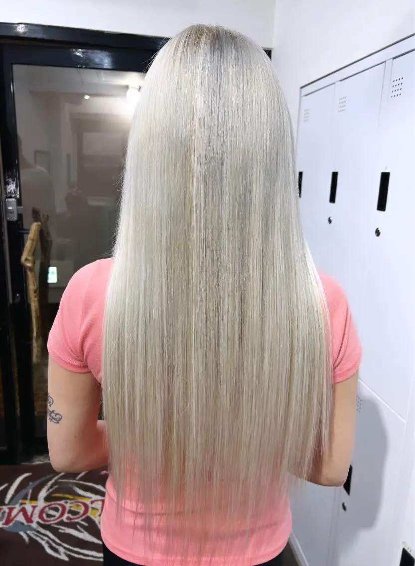 ロング カラー ブリーチ ケアブリーチ エクステ 🧠U-topia 西村彩🧠のヘアスタイル