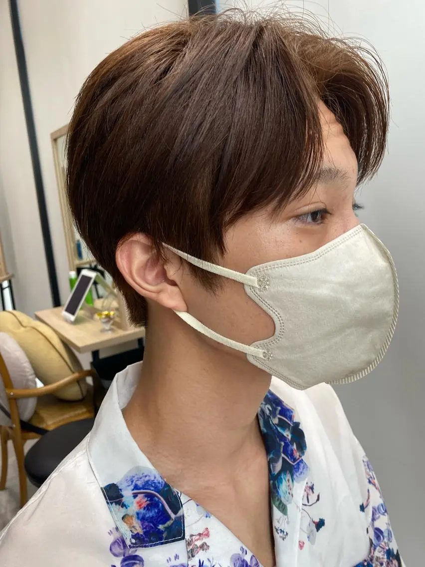 ショート カラー カット ヘアカラー トリートメント 似合う髪型見つけます AYAKAのヘアスタイル