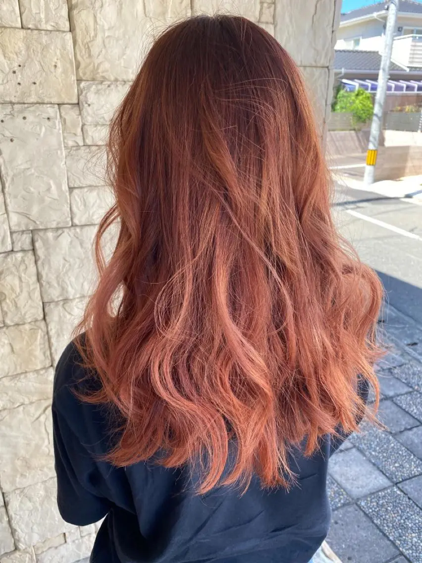 セミロング 井上 真利のヘアスタイル