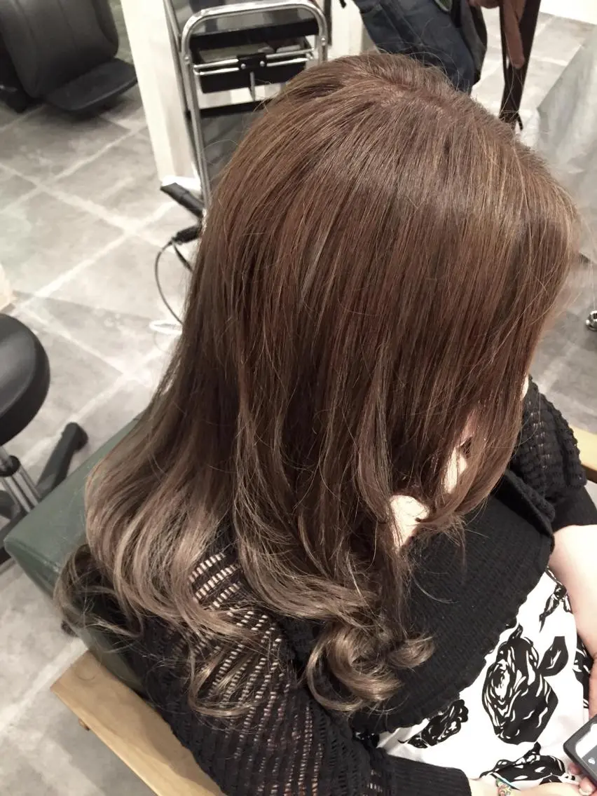 セミロング [RiLo] 松村のヘアスタイル