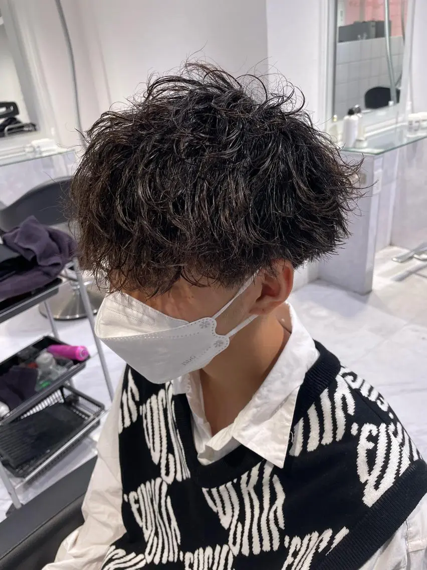 ショート カラー パーマ ヘアアレンジ メンズ キッズ ネイル マツエク・マツパ アイブロウ メンズ韓国風 マッシュウルフ マッシュ メンズパーマ メンズツイストパーマ カット パーマ トリートメント ヘッドスパ ヘアセット スパイキー/フェザー /波巻き/かいとのヘアスタイル