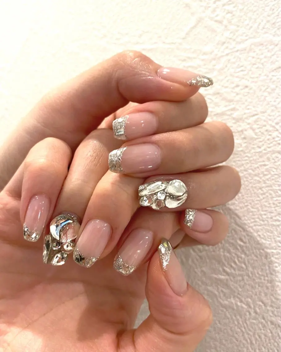 ネイル フレンチネイル ガラスフレンチ キラキラネイル ハンドネイル Ann nailのネイルデザイン
