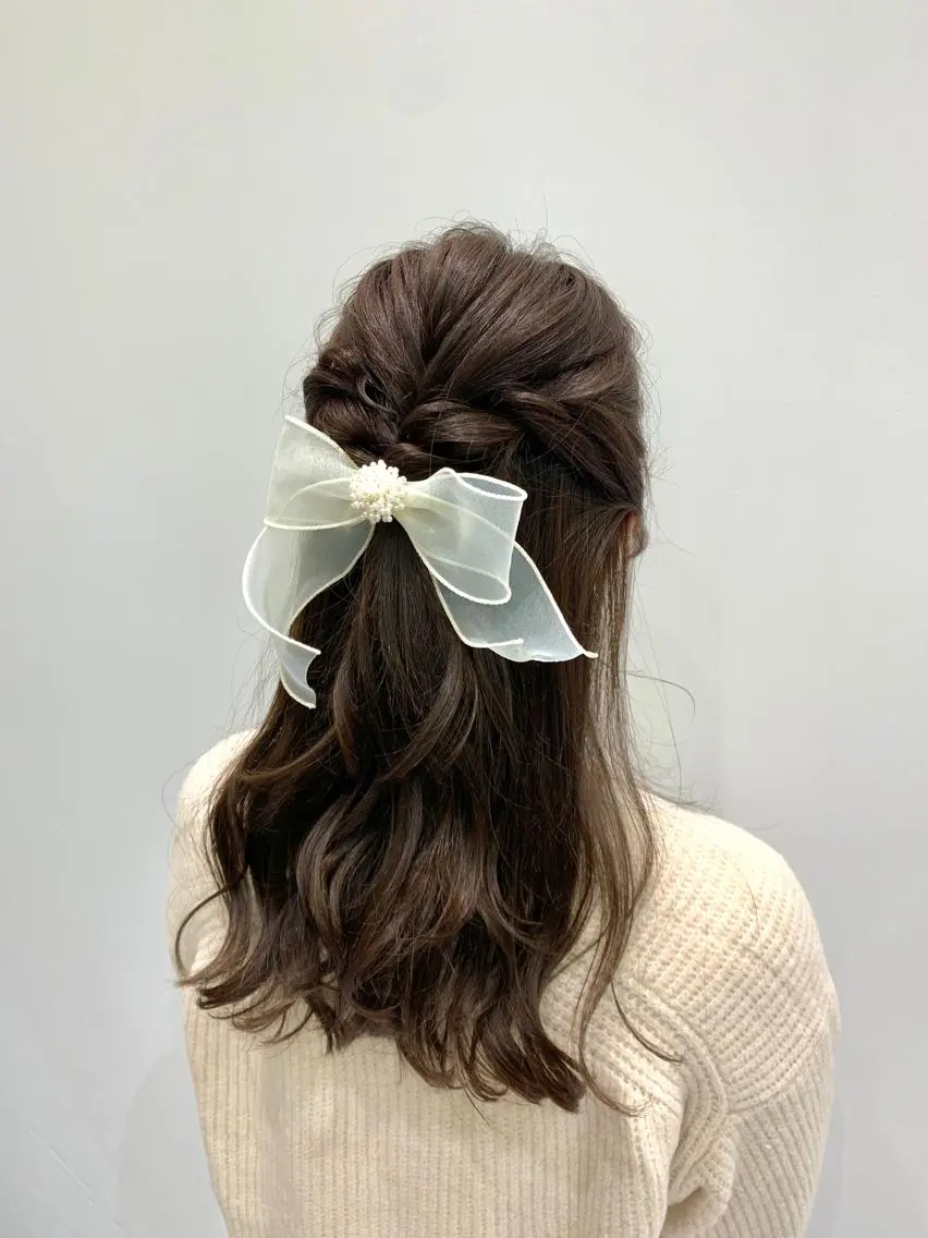 ミディアム カラー ヘアアレンジ 本丸 楓香のヘアスタイル
