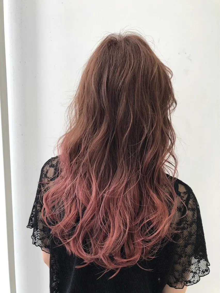 ロング カラー 太田 陽介のヘアスタイル