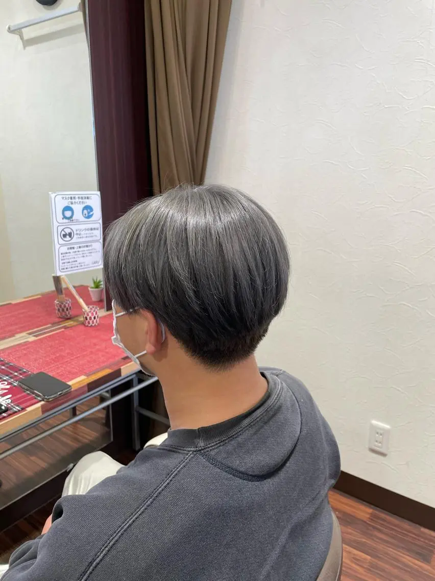 ショート カラー シルバー 浦和指名率No.1 ショート特化美容師のヘアスタイル