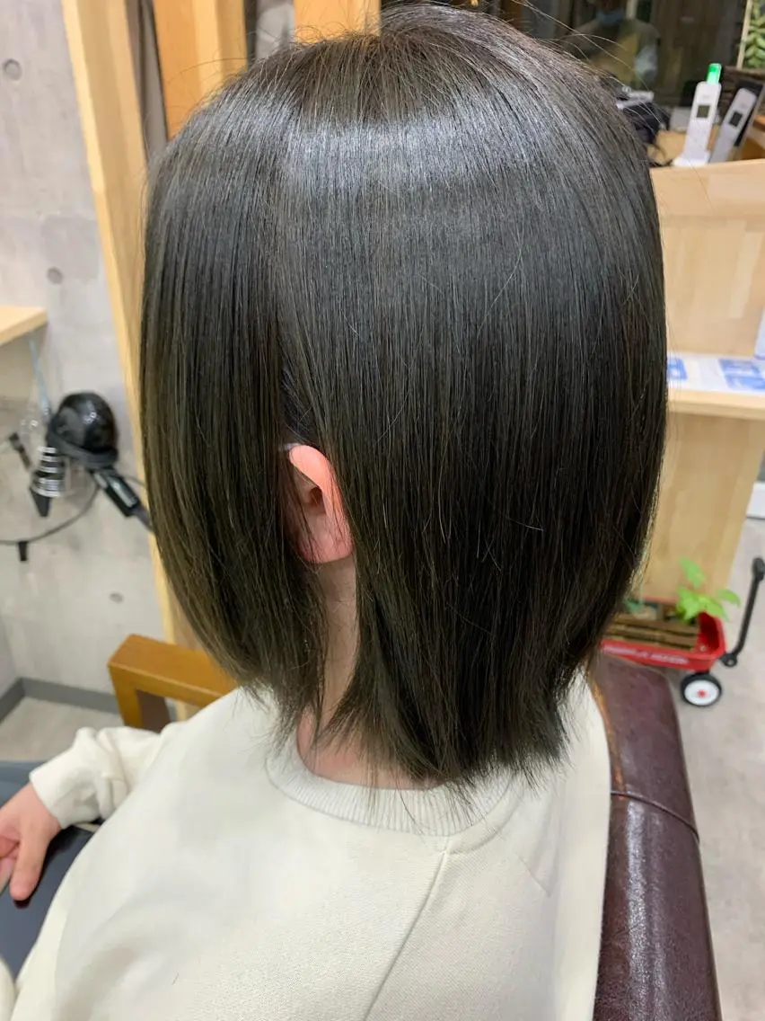 ミディアム カラー バレイヤージュ ブリーチ ダブルカラー グラデーションカラー ハイライトカラー カット ヘアカラー memento 斎藤大覚のヘアスタイル
