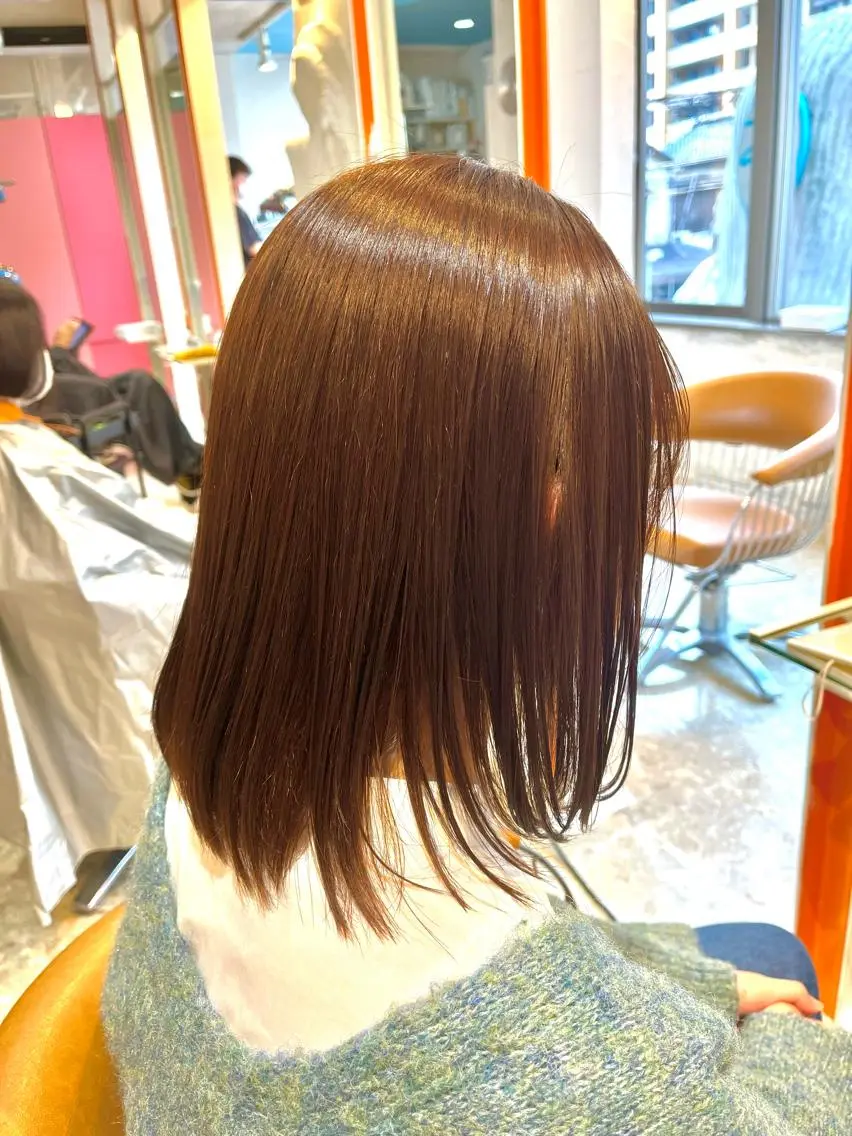 ミディアム カラー オレンジ 縮毛矯正 カット 縮毛矯正 うしだ かおるのヘアスタイル