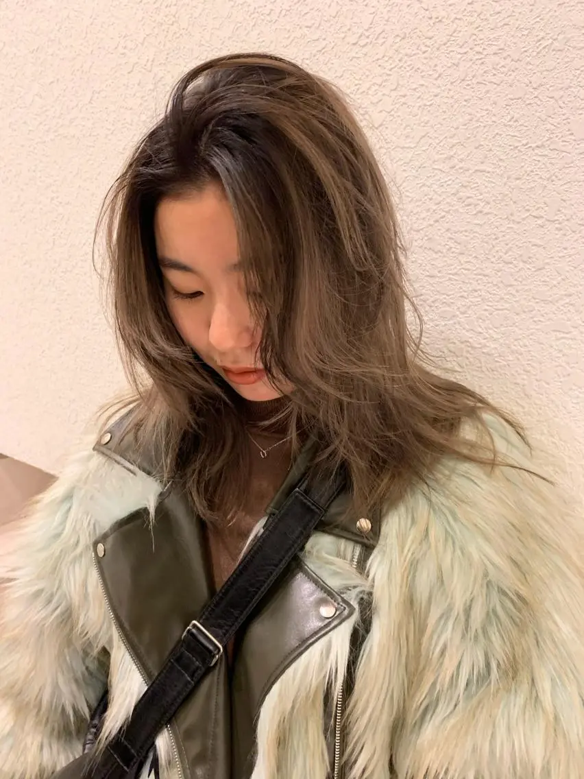 セミロング miu (ミユ)のヘアスタイル
