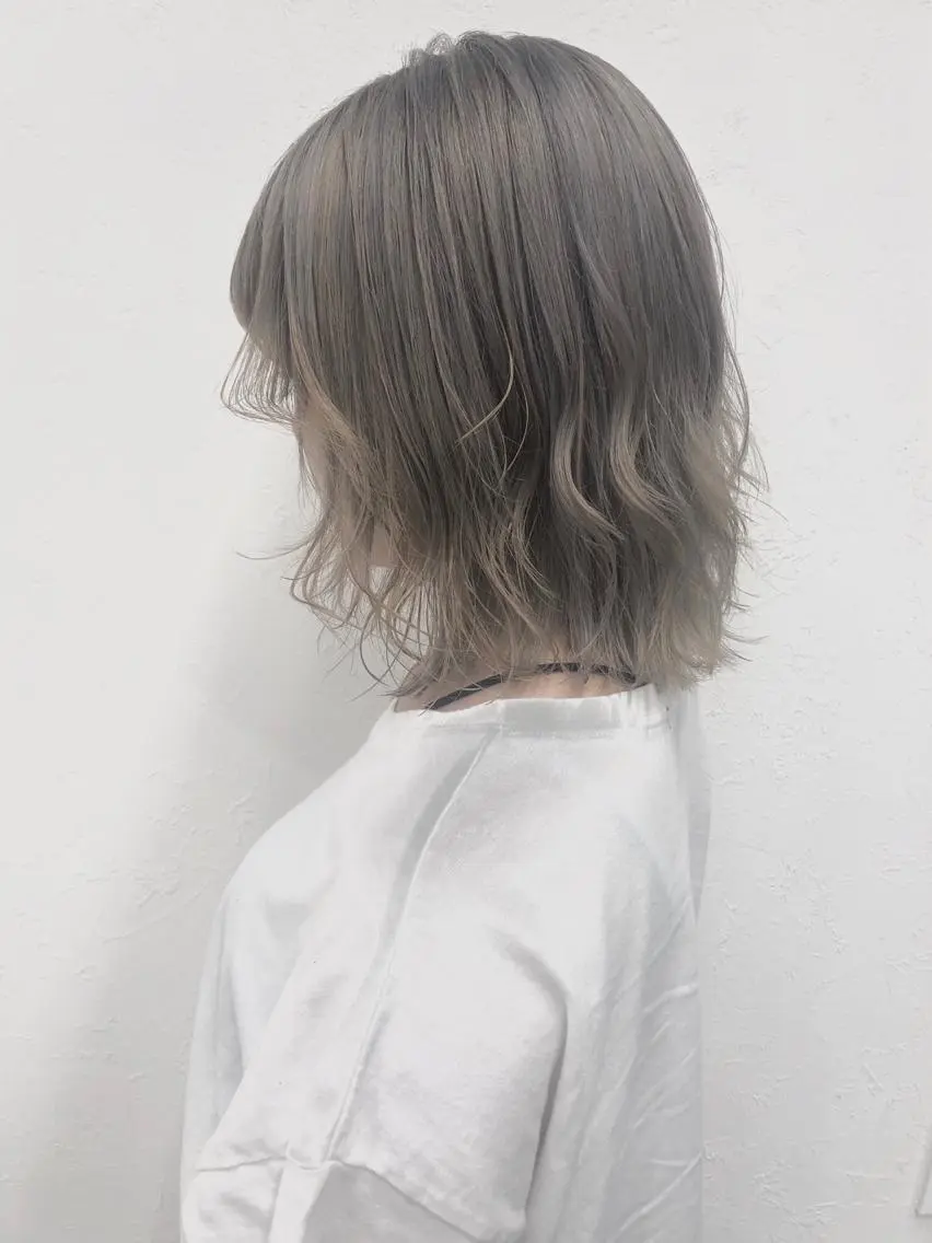 ミディアム カラー ベージュカラー ホワイトベージュ 顔まわりレイヤー 顔周りカット レイヤーカット ヘアカラー トリートメント 🤍2nd🤍田所 美希のヘアスタイル