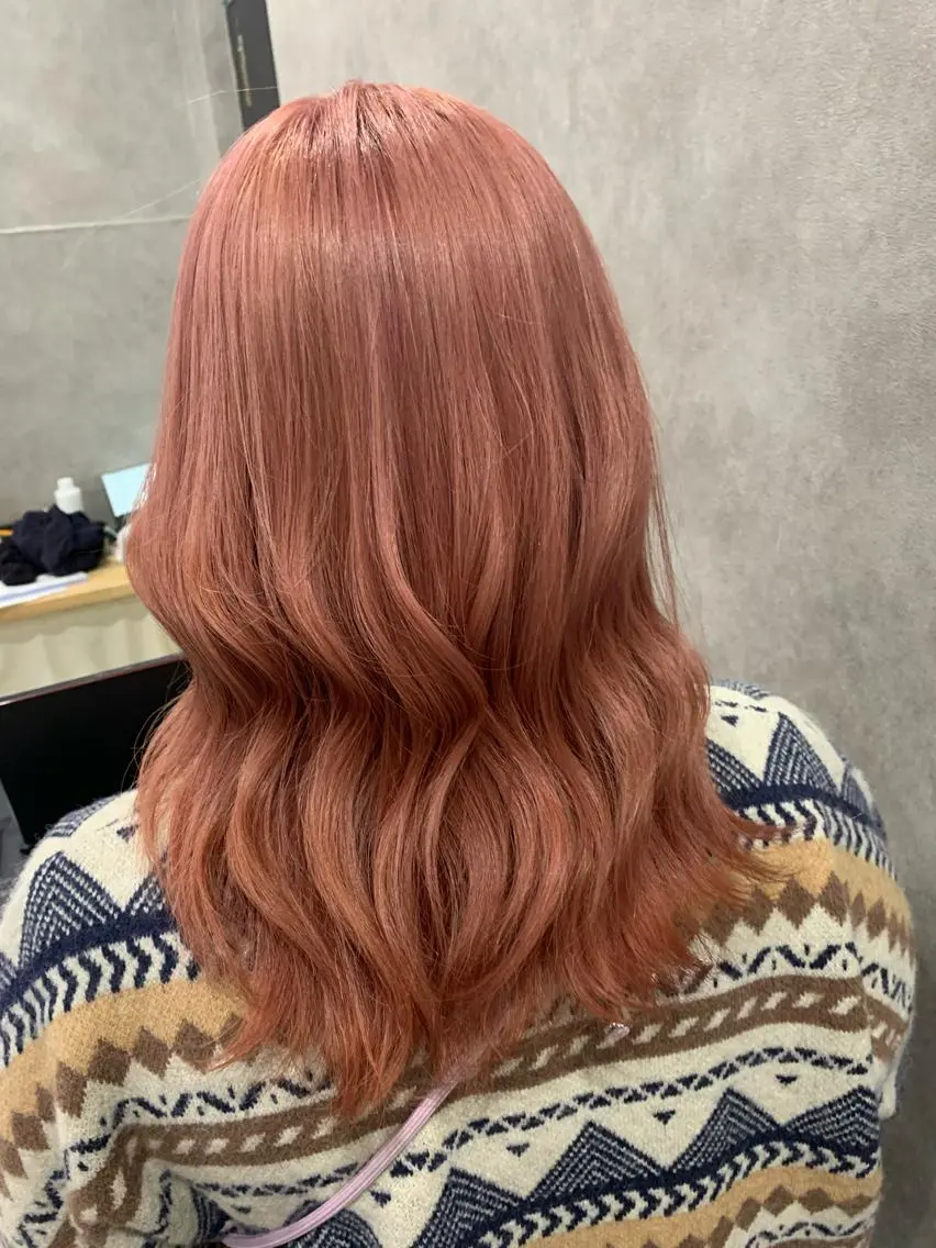 セミロング カラー ブリーチ ピンクカラー ヘアカラー ゆきな 5月から復帰のヘアスタイル
