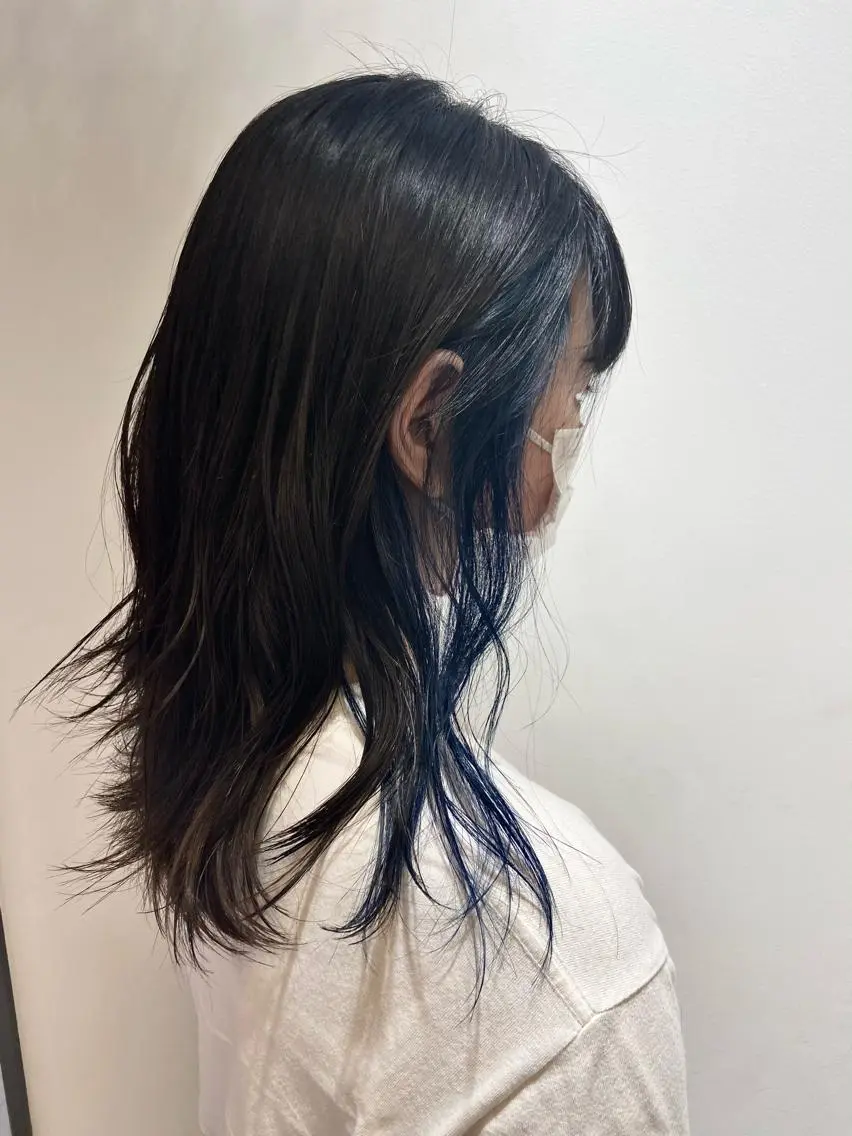 セミロング カラー ヘアカラー 🐺ウルフ/レイヤー 似合わせ‎🤍沙羅のヘアスタイル