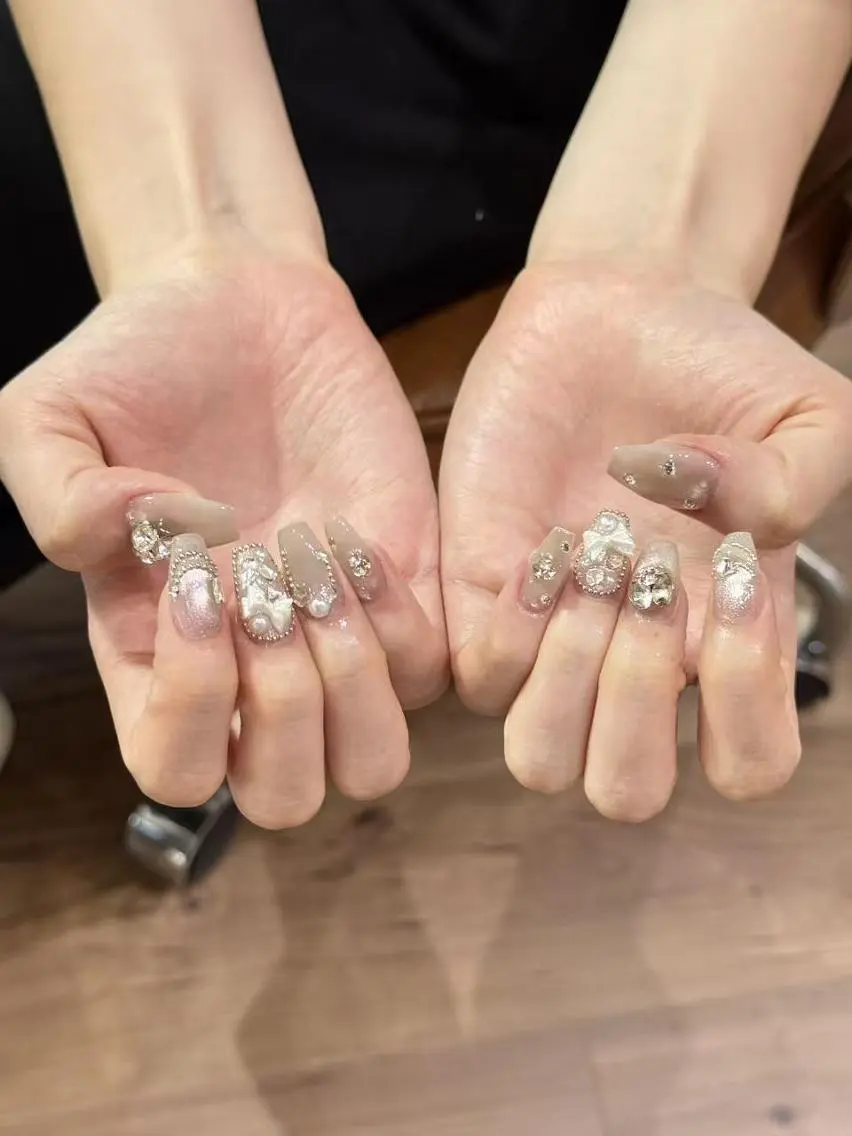 ネイル フレンチネイル ジェルネイル ガラスフレンチ 韓国ネイル マグネットネイル ハンドネイル ハンドケア The  Nail 新大久保店のネイルデザイン