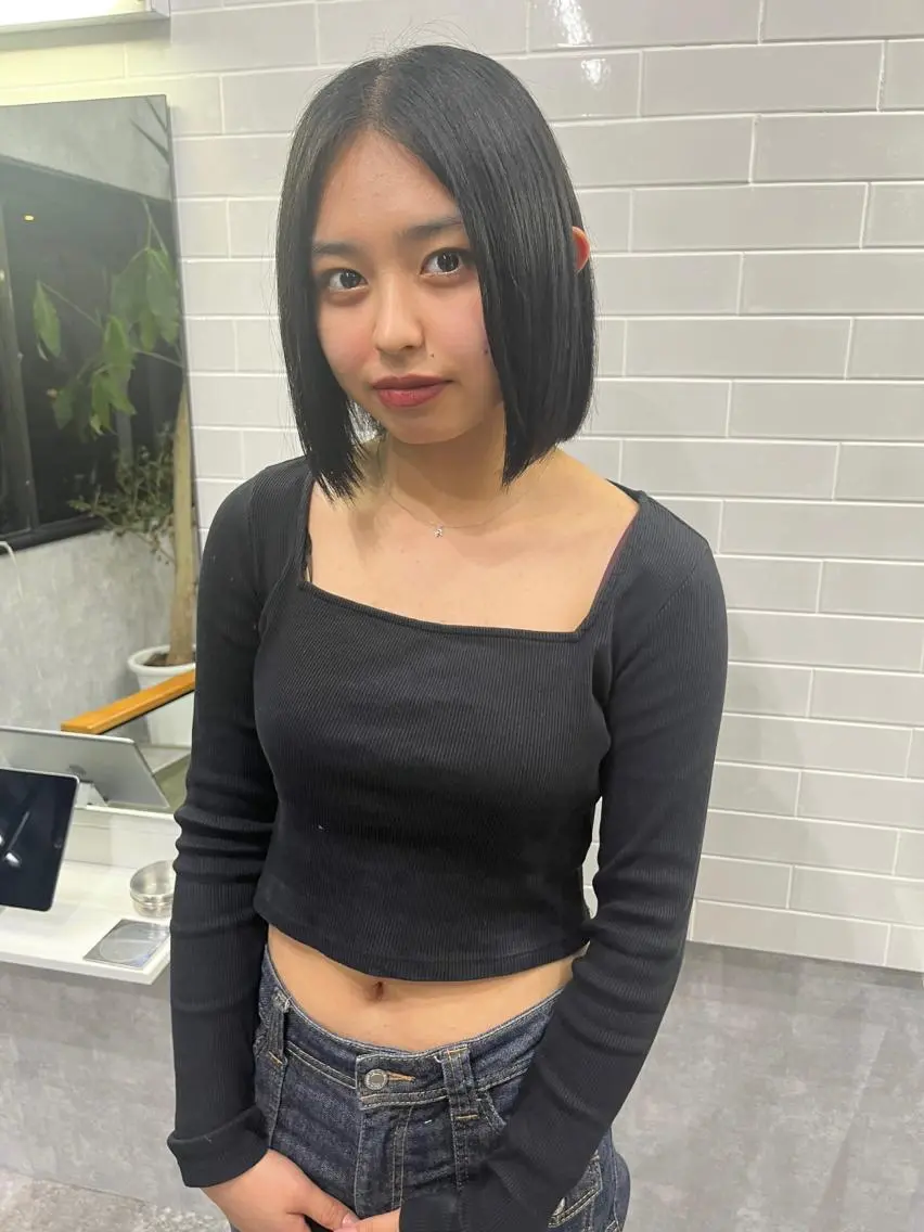 ショート カラー 黒髪 ショートヘア カット ヘアカラー トリートメント 垢抜けレイヤー✂️ RYOTAのヘアスタイル