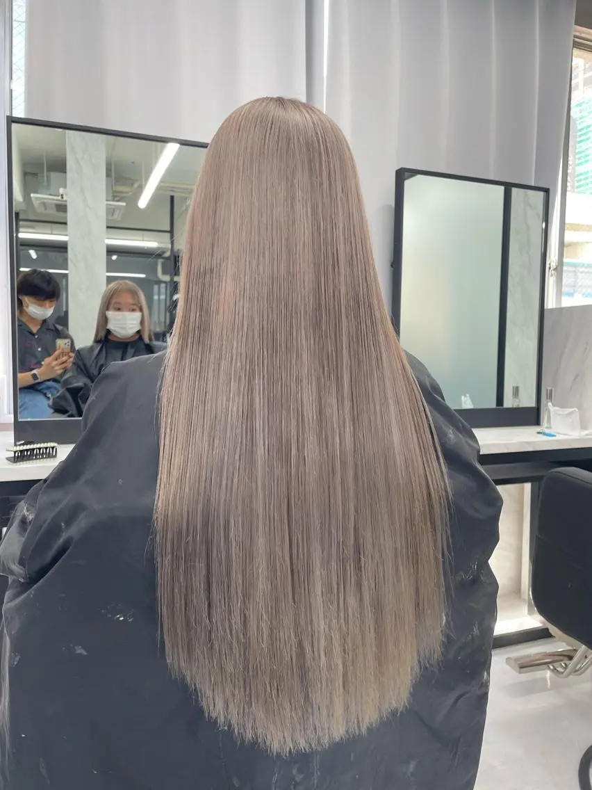 ロング カラー ダブルカラー グレージュ ミルクティーグレージュ ヘアカラー トリートメント wehlen_ keisukeのヘアスタイル