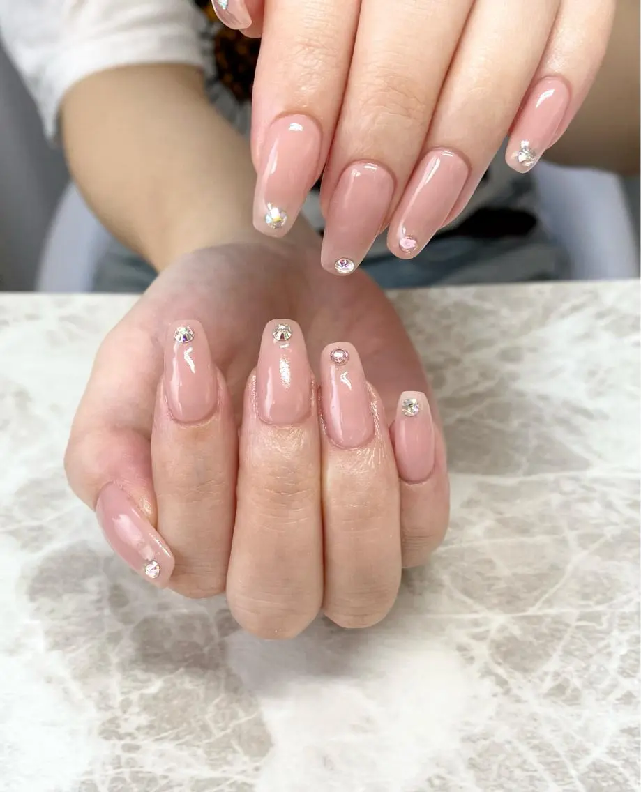 ネイル ストーンネイル ゆぴねいる yupinailのネイルデザイン