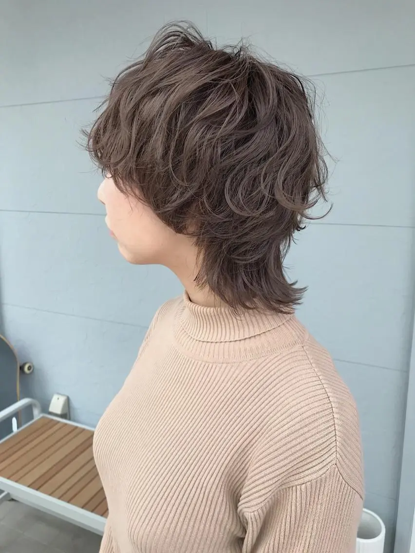 ショート カラー ヘアアレンジ ウルフカット カット ヘアカラー lani ブリーチ /ダブルカラーのヘアスタイル