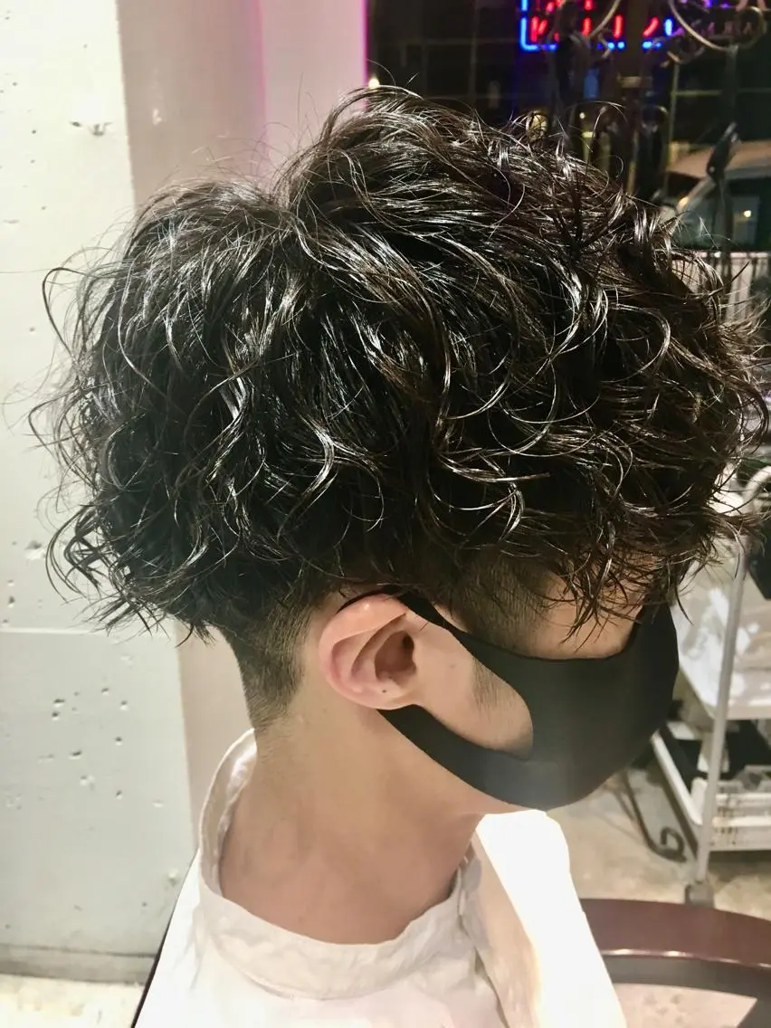 ショート パーマ メンズ カット パーマ 🦩パーマン🦩佐藤 航太のヘアスタイル
