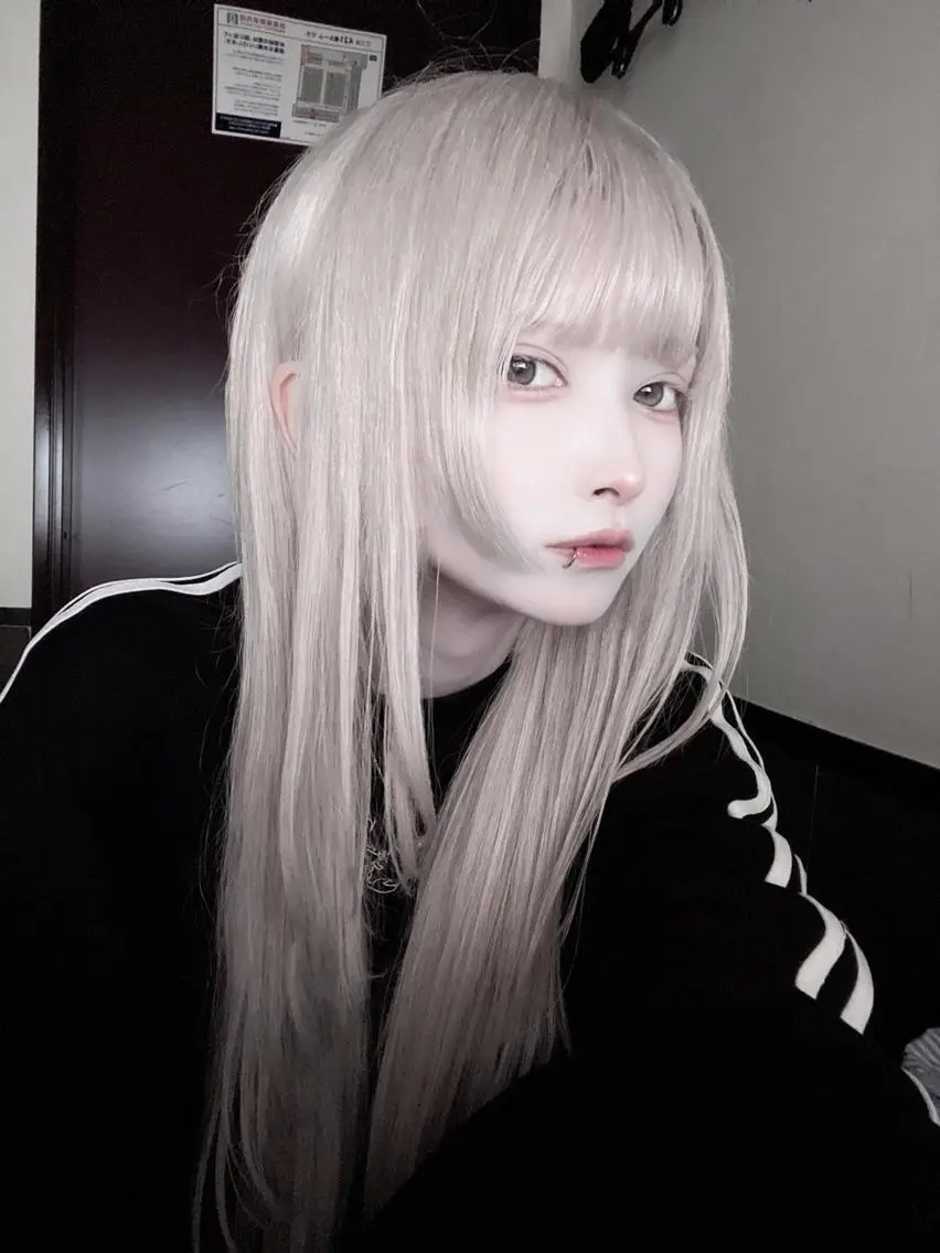カラー ロング ヘアカラー トリートメント ブリーチ/ウルフ特化 渋谷カルチャー交差点のヘアスタイル