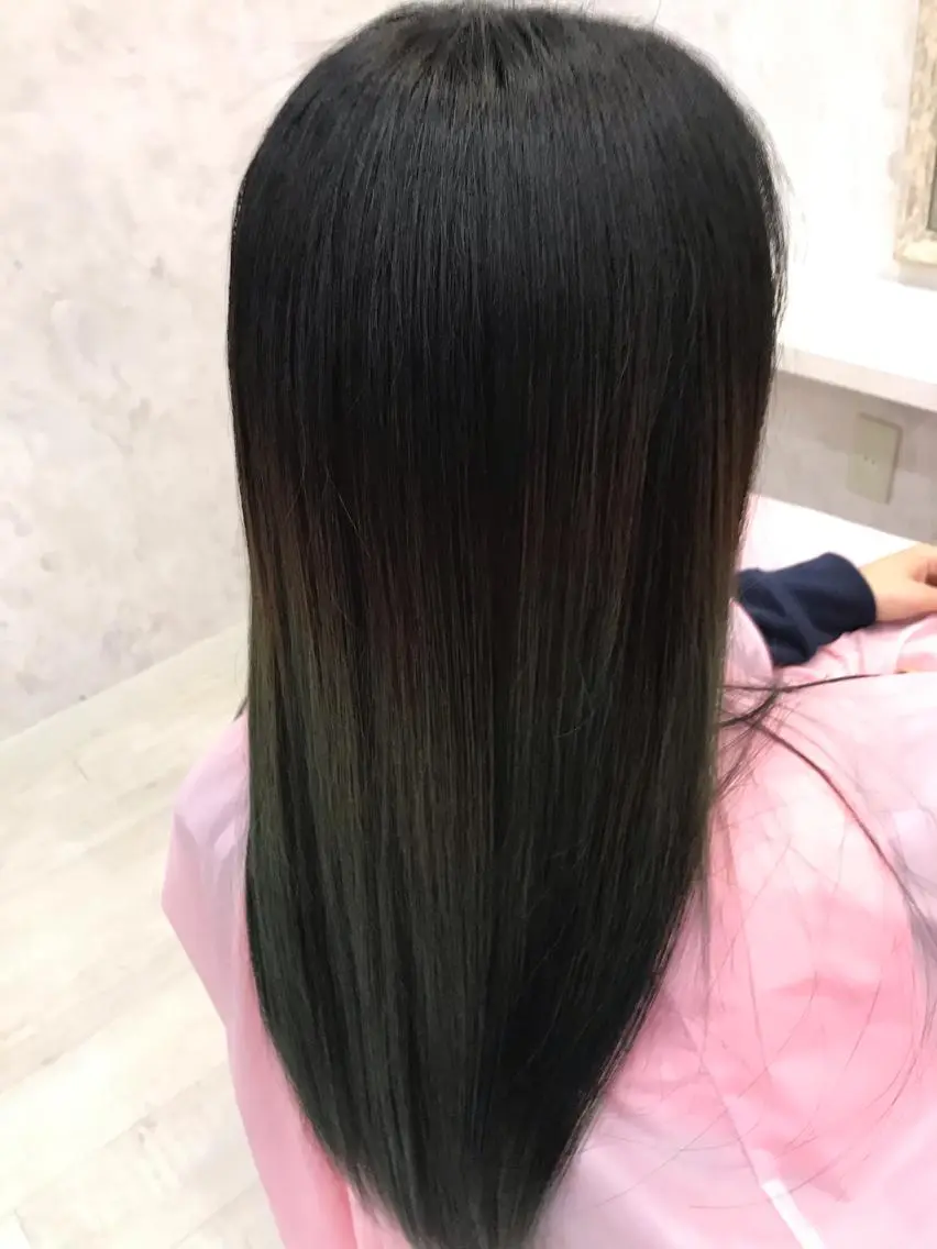 セミロング トリートメント 野澤 朱里のヘアスタイル