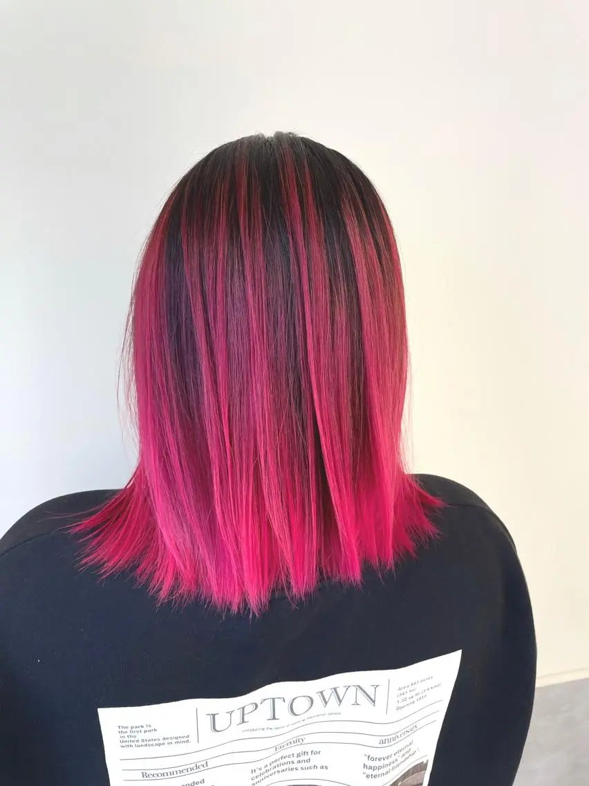 ミディアム カラー バレイヤージュ ピンクカラー レイヤーカット 美髪縮毛矯正✨ カラーが得意💪本間のヘアスタイル