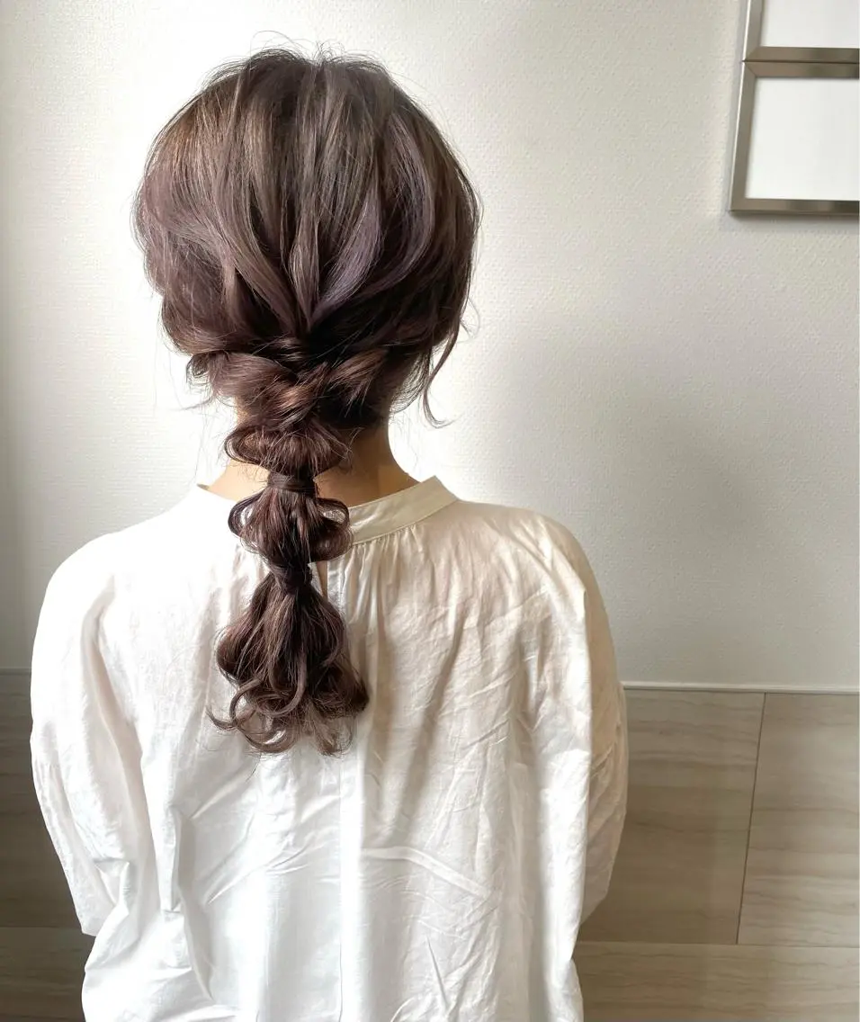 セミロング ヘアアレンジ 喜多良 綾花のマツエク・マツパデザイン