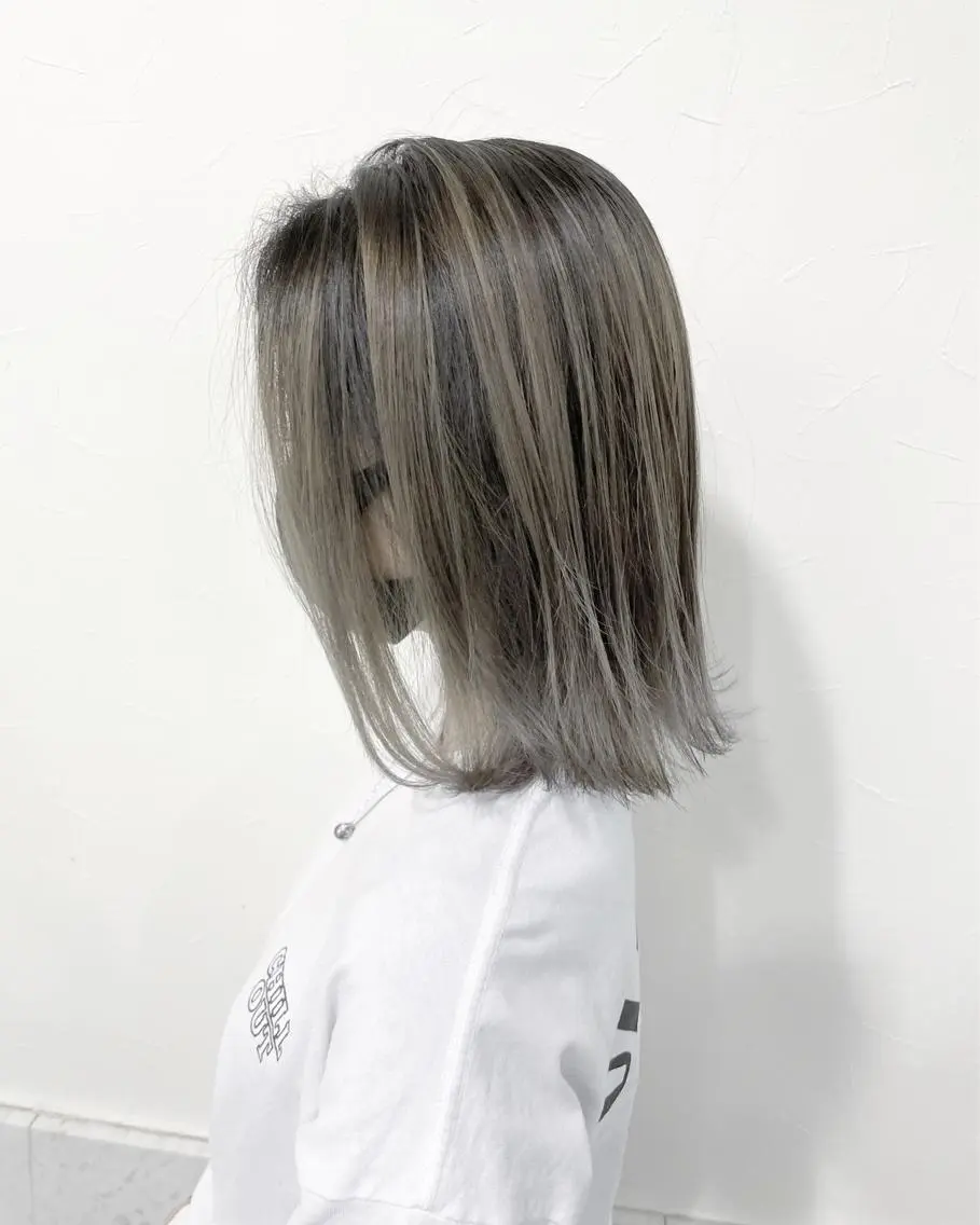 ミディアム カラー バレイヤージュ ブリーチ レイヤーカット MERu/高橋裕之 /レイヤー/艶カラーのヘアスタイル